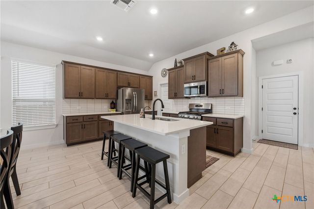 1612 Seekat Drive, New Braunfels, TX 78132