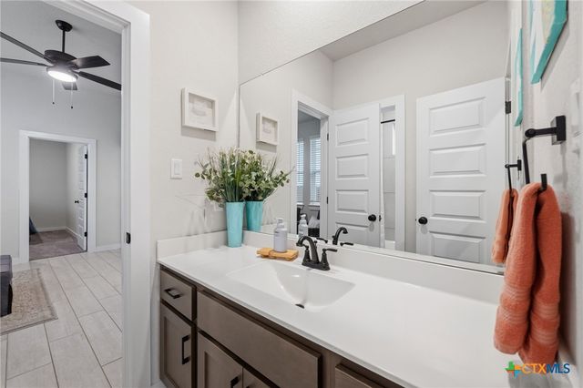 1612 Seekat Drive, New Braunfels, TX 78132