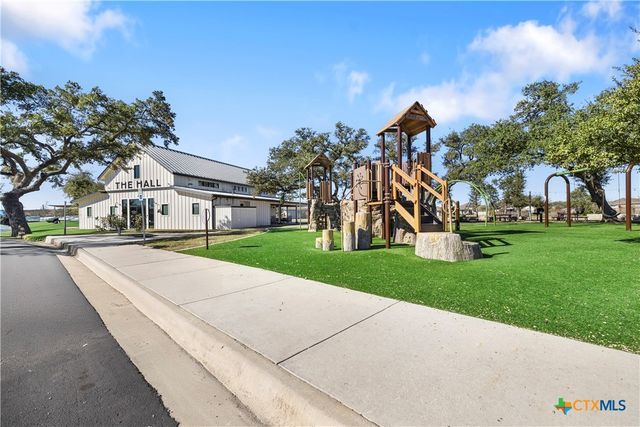 1612 Seekat Drive, New Braunfels, TX 78132