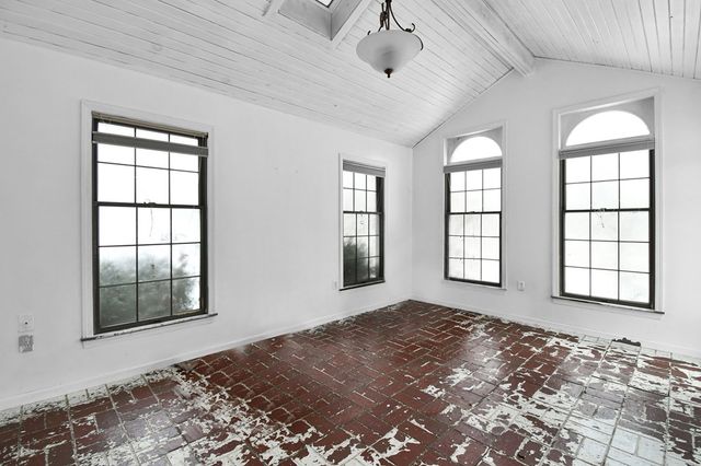 309 Vanderbilt Road, Mansfield, OH 44904