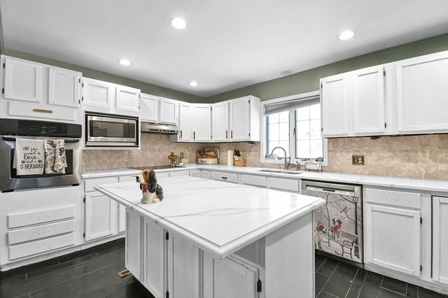 309 Vanderbilt Road, Mansfield, OH 44904