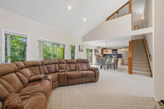 842 Route 284, Westtown, NY 10998