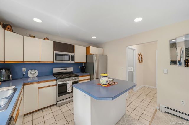 842 Route 284, Westtown, NY 10998