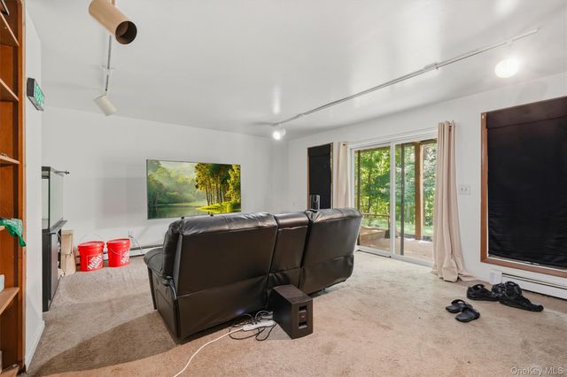 842 Route 284, Westtown, NY 10998
