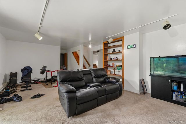 842 Route 284, Westtown, NY 10998