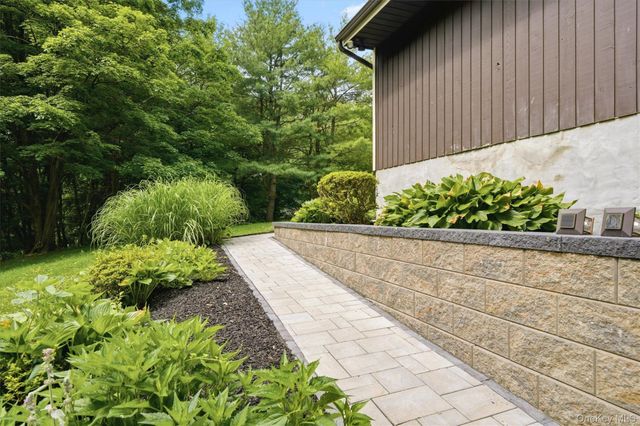 842 Route 284, Westtown, NY 10998