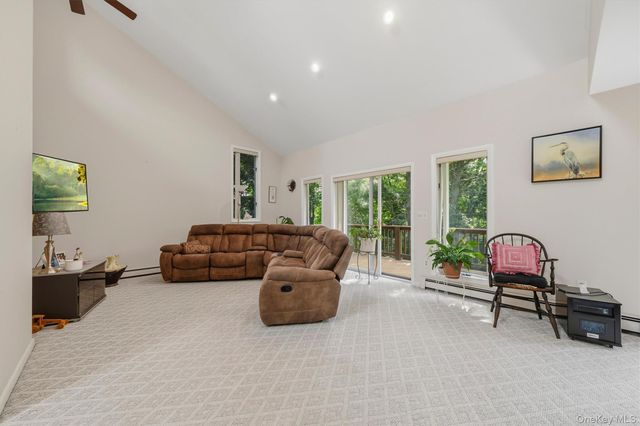 842 Route 284, Westtown, NY 10998