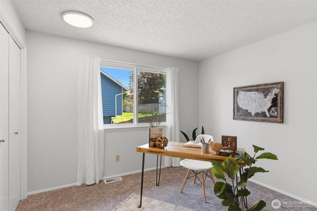 33709 28th Avenue SW, Federal Way, WA 98023