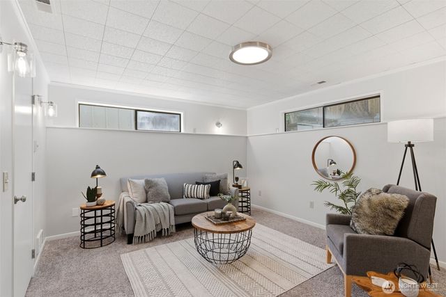 33709 28th Avenue SW, Federal Way, WA 98023