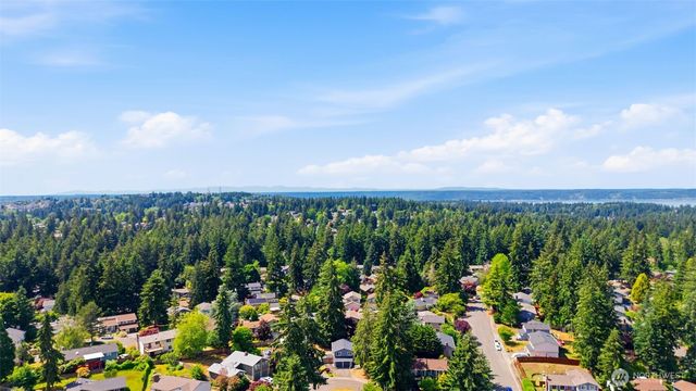 33709 28th Avenue SW, Federal Way, WA 98023