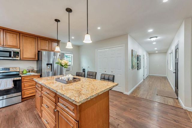 2468 Hidden Lane, Hayward, CA 94541