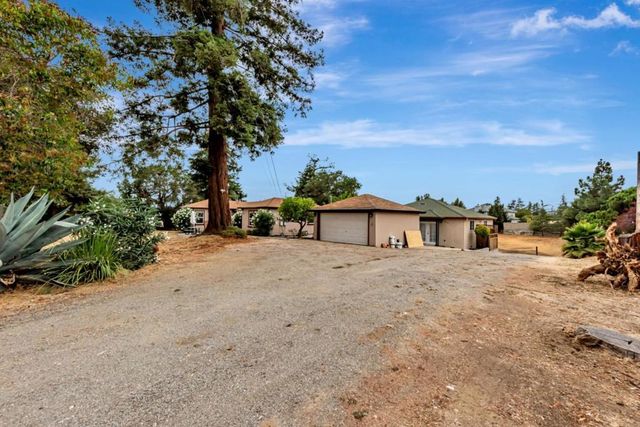 2468 Hidden Lane, Hayward, CA 94541