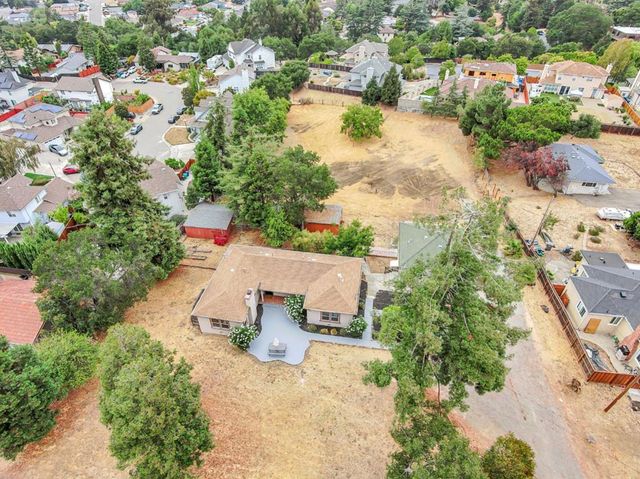 2468 Hidden Lane, Hayward, CA 94541