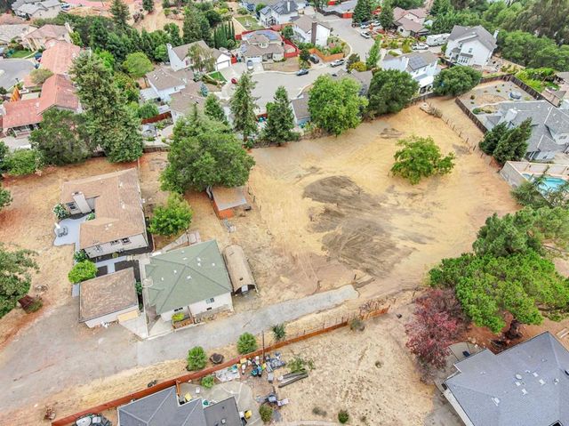 2468 Hidden Lane, Hayward, CA 94541