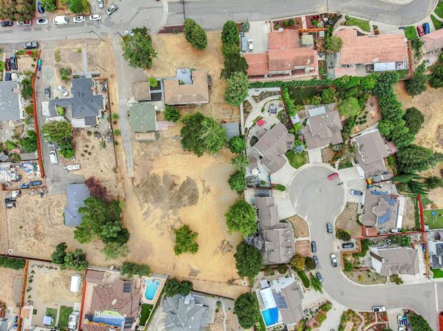 2468 Hidden Lane, Hayward, CA 94541