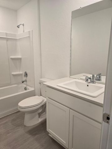 5712 Ivy Crest, Montgomery, TX 77316