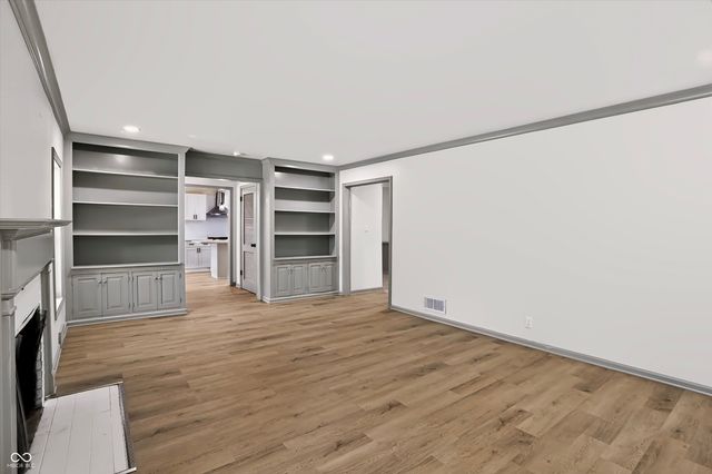 10465 Woodlawn Drive, Carmel, IN 46280