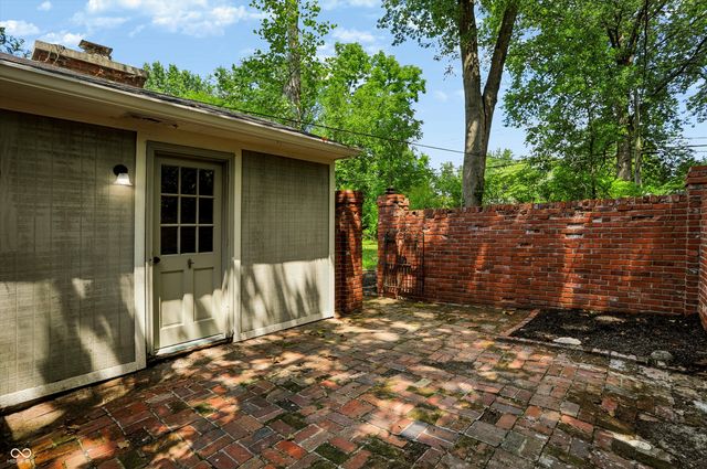 10465 Woodlawn Drive, Carmel, IN 46280