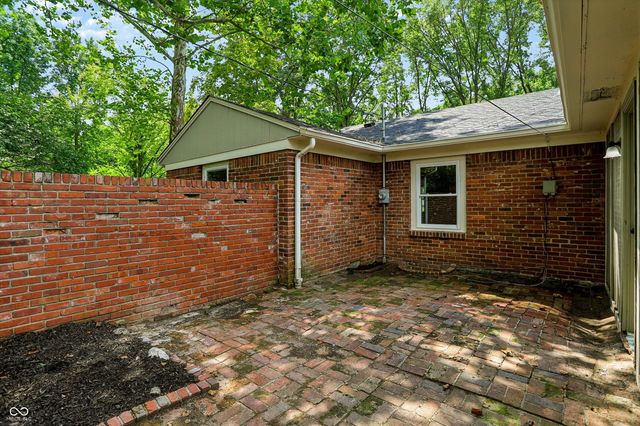 10465 Woodlawn Drive, Carmel, IN 46280