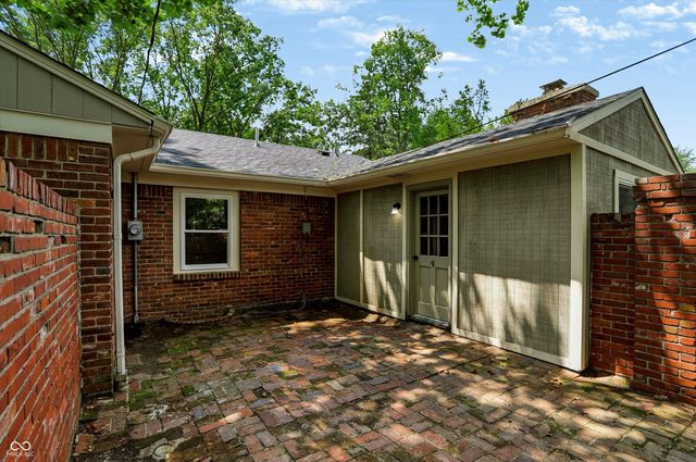 10465 Woodlawn Drive, Carmel, IN 46280