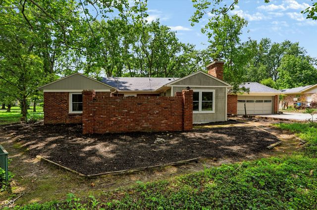 10465 Woodlawn Drive, Carmel, IN 46280