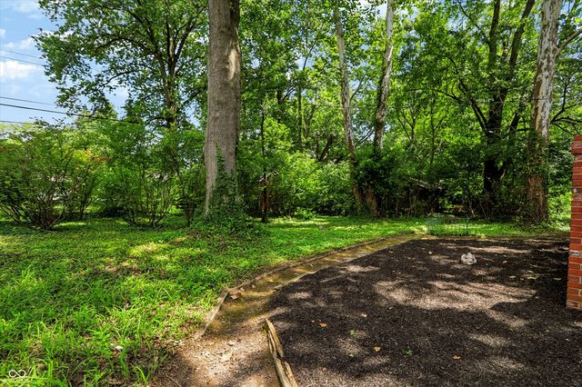 10465 Woodlawn Drive, Carmel, IN 46280