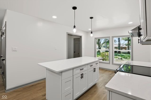 10465 Woodlawn Drive, Carmel, IN 46280