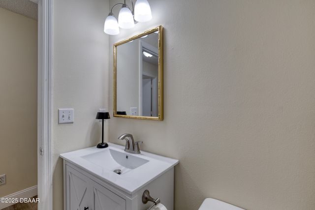 678 Wellington Station Blvd Apt 60, Ormond Beach, FL 32174