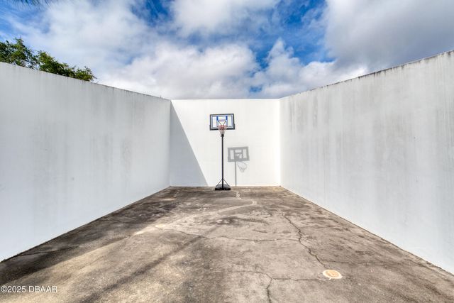 678 Wellington Station Blvd Apt 60, Ormond Beach, FL 32174