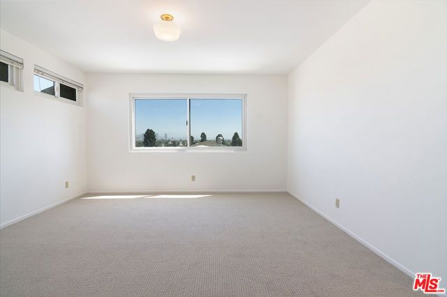 12100 Marine Street, Los Angeles, CA 90066
