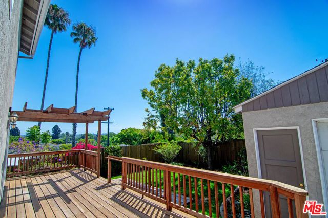 12100 Marine Street, Los Angeles, CA 90066