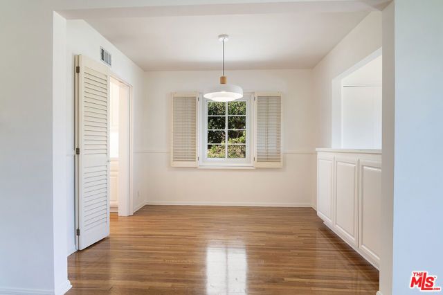 12100 Marine Street, Los Angeles, CA 90066