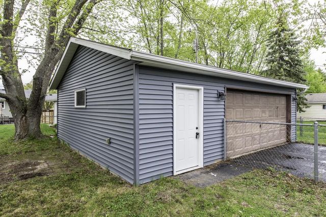 1826 Willow ROAD, Twin Lakes, WI 53181