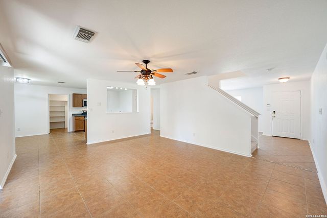 9046 Camino Rey, San Antonio, TX 78245