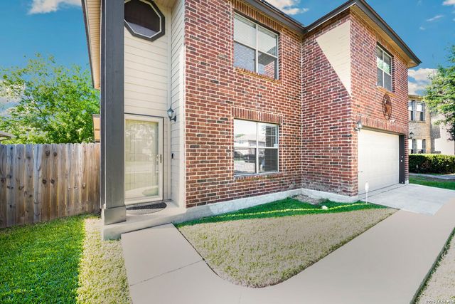 9046 Camino Rey, San Antonio, TX 78245