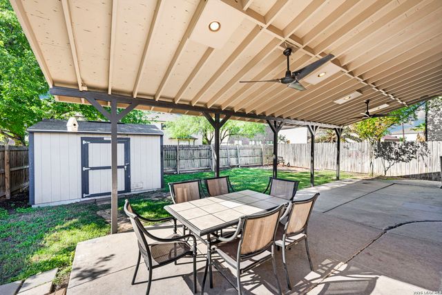 9046 Camino Rey, San Antonio, TX 78245