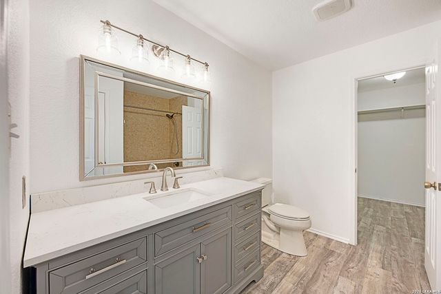9046 Camino Rey, San Antonio, TX 78245