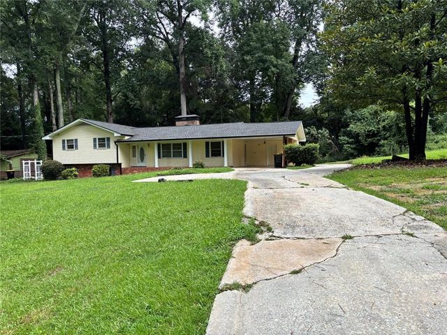 115 Valley View Drive, Fairburn, GA 30213