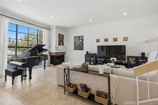17106 Burbank, Encino, CA 91316