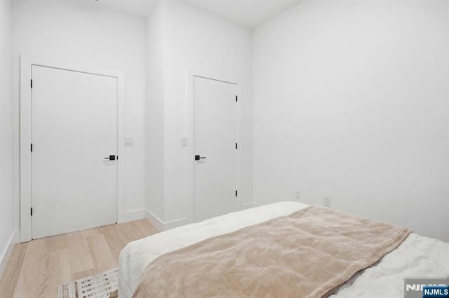 647 10th Street, Newark, NJ 07108