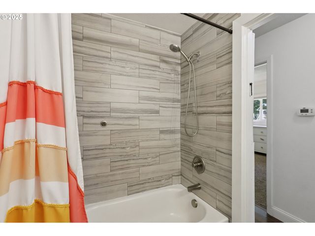 21621 S UPPER HIGHLAND Rd, Beavercreek, OR 97004