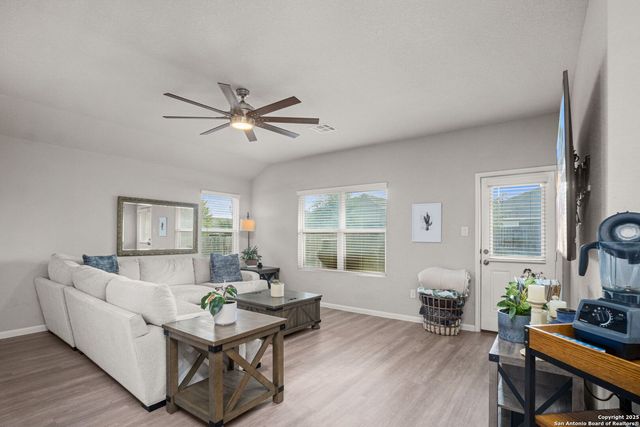 15046 Gelding Hts, San Antonio, TX 78245