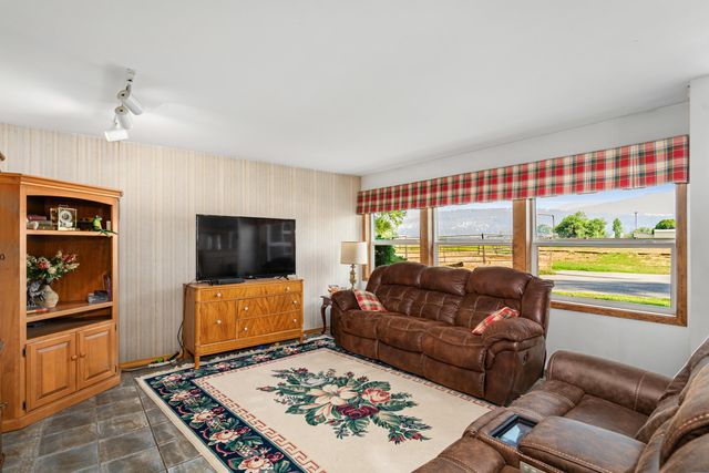 3602 N Idaho Rd, Liberty Lake, WA 99019