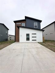 891 Boardwalk Avenue, Bentonville, AR 72713