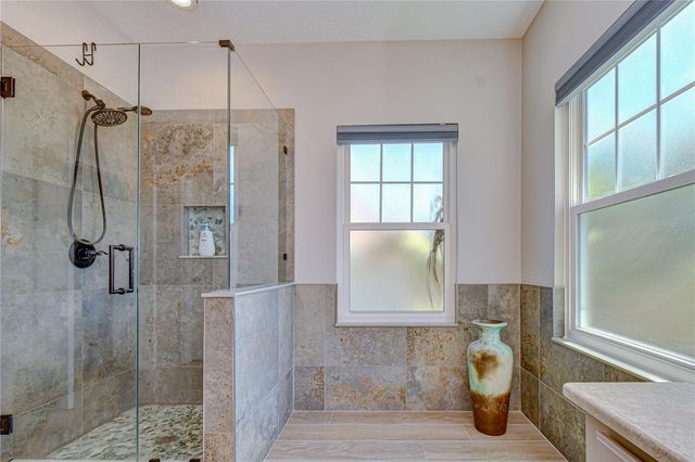 6135 CHURCHSIDE DRIVE, Lithia, FL 33547