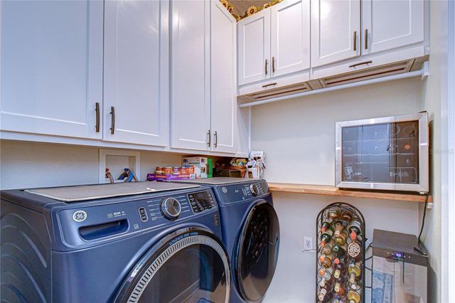 6135 CHURCHSIDE DRIVE, Lithia, FL 33547