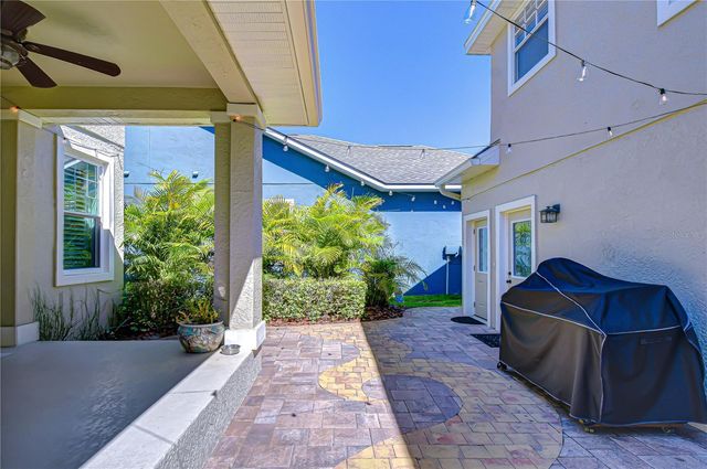 6135 CHURCHSIDE DRIVE, Lithia, FL 33547