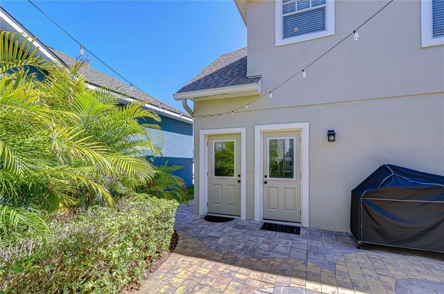 6135 CHURCHSIDE DRIVE, Lithia, FL 33547