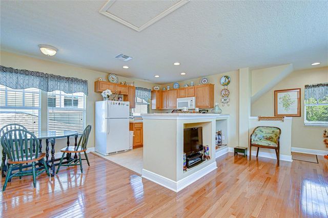 6135 CHURCHSIDE DRIVE, Lithia, FL 33547