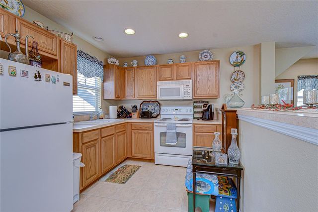 6135 CHURCHSIDE DRIVE, Lithia, FL 33547